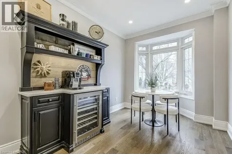 21 Chisholm Street Oakville ON L6K 3W2