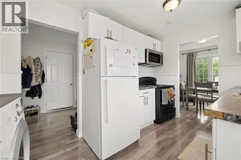 154 Graham Crescent Stratford ON N5A 7G5