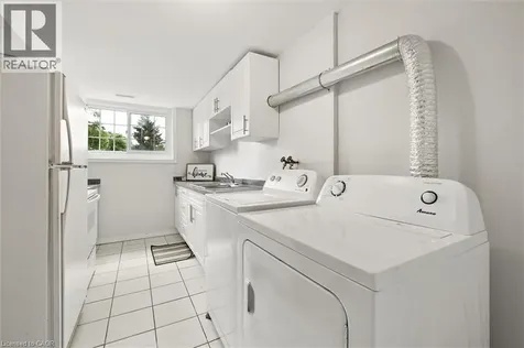 154 Graham Crescent Stratford ON N5A 7G5