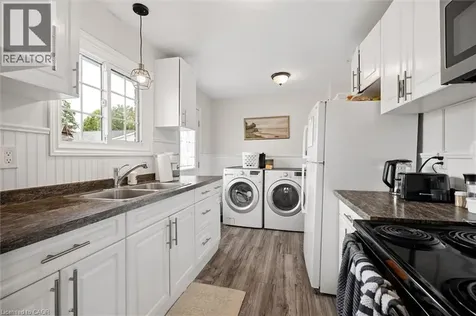 154 Graham Crescent Stratford ON N5A 7G5