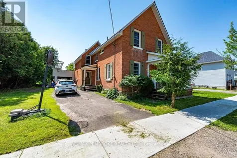 459 Somerset Street Pembroke ON K8A 4C5