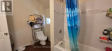 459 Somerset Street Pembroke ON K8A 4C5