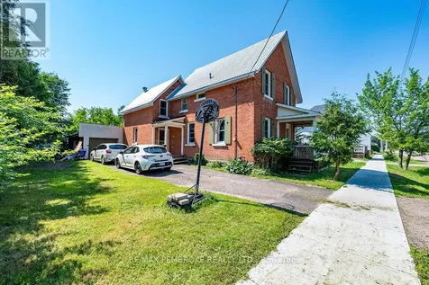 459 Somerset Street Pembroke ON K8A 4C5