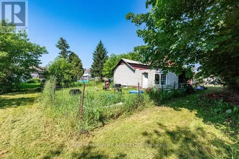 459 Somerset Street Pembroke ON K8A 4C5