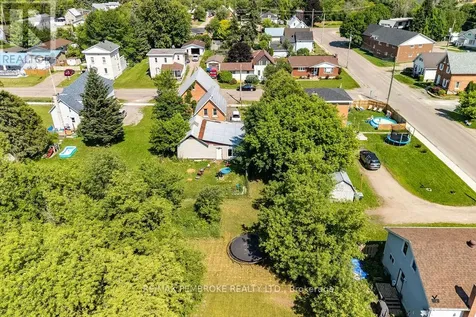 459 Somerset Street Pembroke ON K8A 4C5