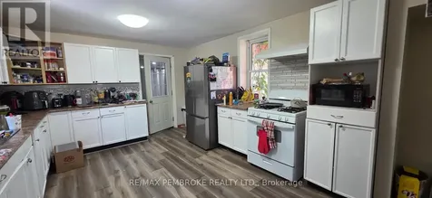 459 Somerset Street Pembroke ON K8A 4C5