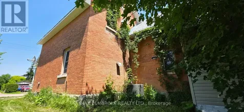459 Somerset Street Pembroke ON K8A 4C5