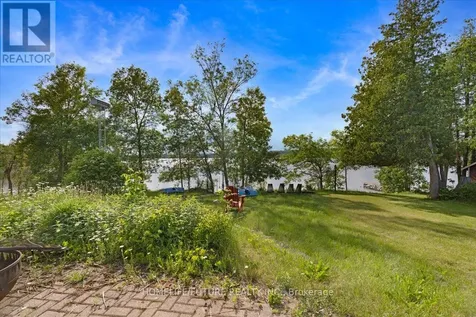 442 Hall Shore Drive Lanark Highlands ON K0G 1M0