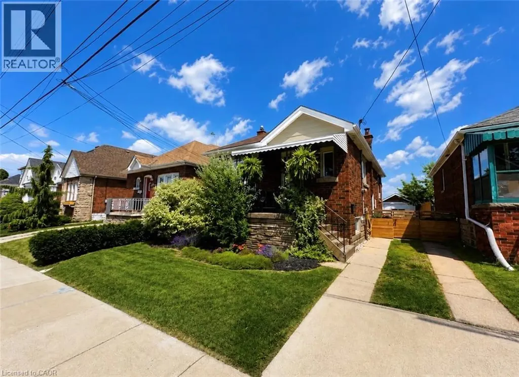 47 Weir Street South Hamilton ON L8K 3A3