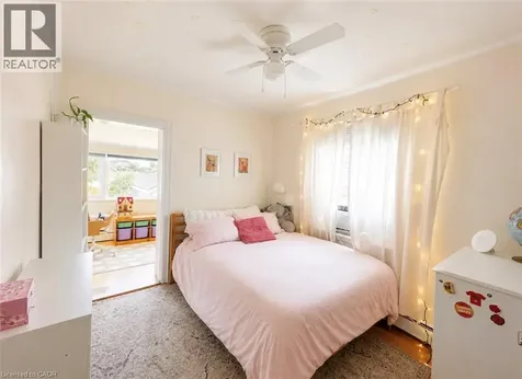 47 Weir Street South Hamilton ON L8K 3A3