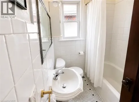 47 Weir Street South Hamilton ON L8K 3A3