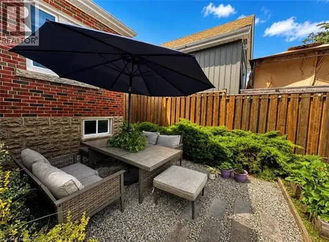 47 Weir Street South Hamilton ON L8K 3A3