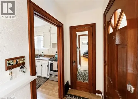 47 Weir Street South Hamilton ON L8K 3A3