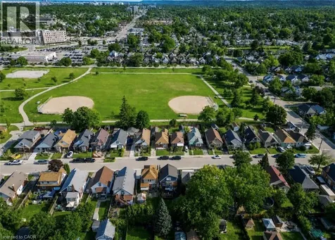 47 Weir Street South Hamilton ON L8K 3A3