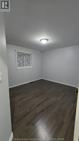 1059 Silverdale Drive Windsor ON N9G 2S1