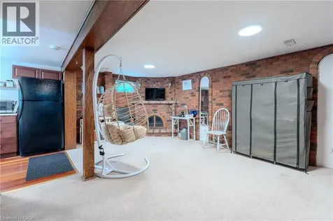 80 Chilton Drive Stoney Creek ON L8J 1M4