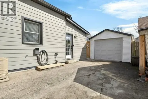 13 Richmond Street Hamilton ON L8P 4J3