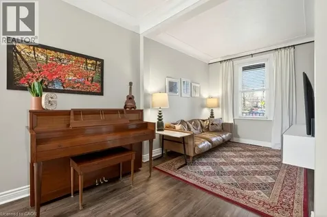 13 Richmond Street Hamilton ON L8P 4J3