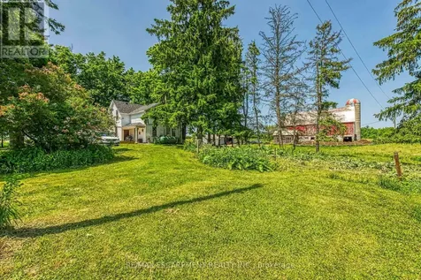 1216 Sawmill Road Hamilton ON L9G 3L1