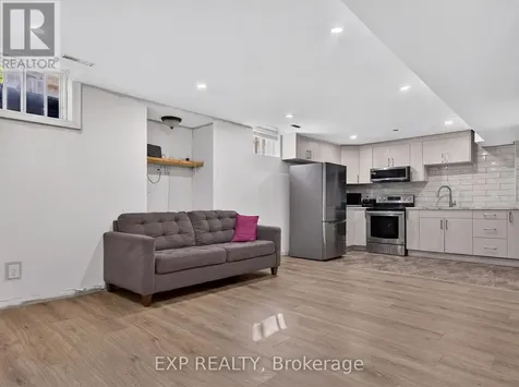 664 Dolby Crescent Milton (be Beaty) ON L9T 5V5
