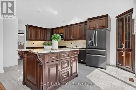 664 Dolby Crescent Milton (be Beaty) ON L9T 5V5