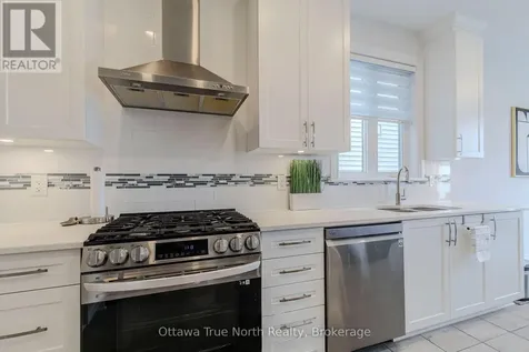 152 Finsbury Avenue Ottawa ON K2S 2P5