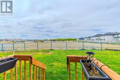 152 Finsbury Avenue Ottawa ON K2S 2P5