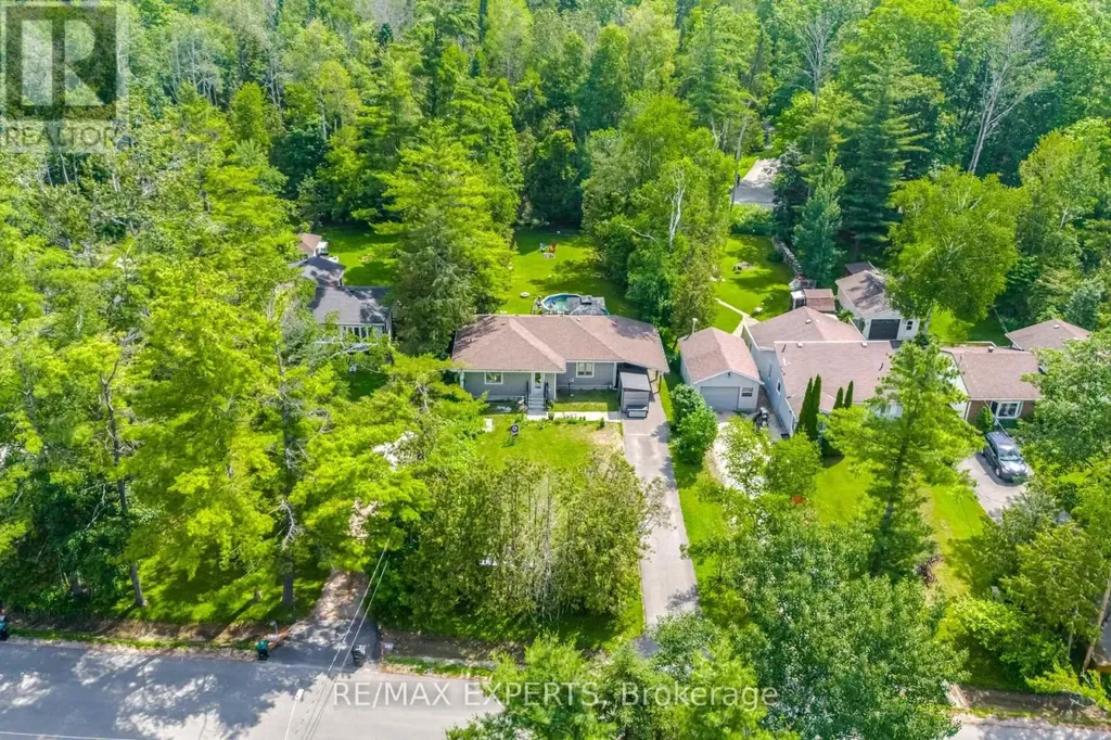 3211 Cove Avenue Innisfil ON L9S 2K7