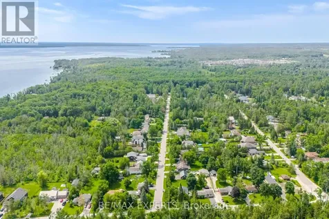 3211 Cove Avenue Innisfil ON L9S 2K7