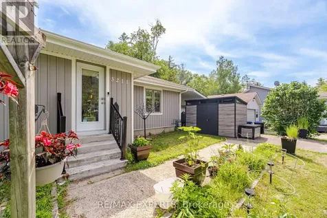 3211 Cove Avenue Innisfil ON L9S 2K7