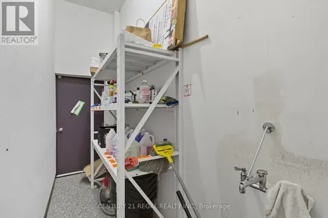 1700 St Clair Avenue West Toronto (weston-pellam Park) ON M6N 1J1