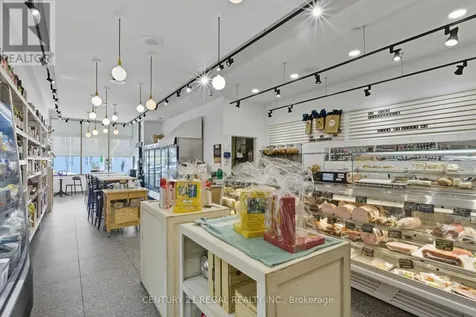 1700 St Clair Avenue West Toronto (weston-pellam Park) ON M6N 1J1