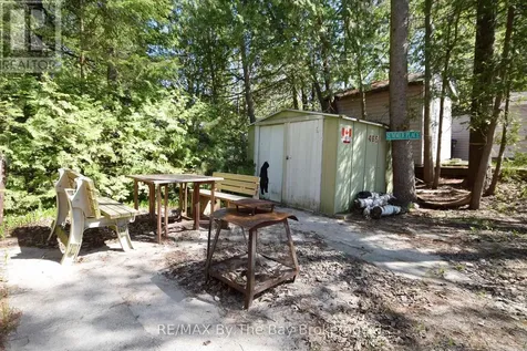 465 Bluewater Lane Wasaga Beach ON L9Z 2P4