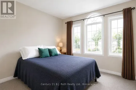 208 Diana Drive Orillia ON L3V 8J8