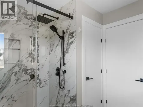 4970 Terra Bella Lasalle ON N9H 0N3