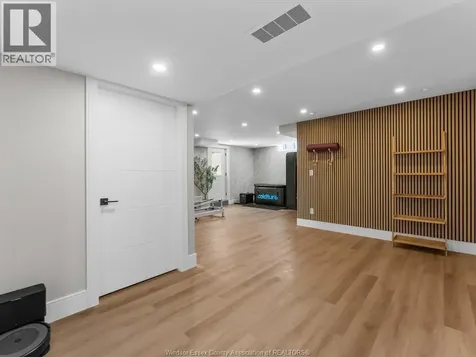 4970 Terra Bella Lasalle ON N9H 0N3
