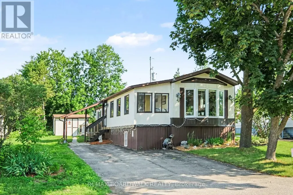 622 Bluebird Hill Carleton Place ON K7C 4R3