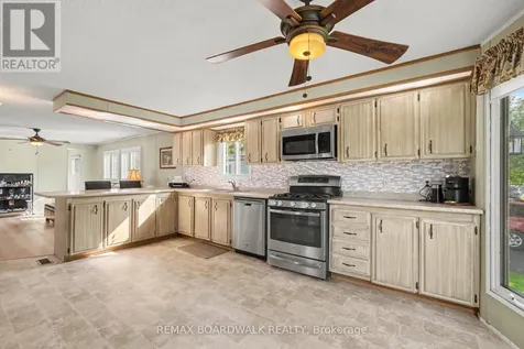 622 Bluebird Hill Carleton Place ON K7C 4R3