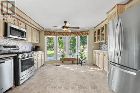 622 Bluebird Hill Carleton Place ON K7C 4R3