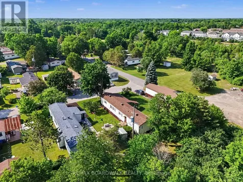 622 Bluebird Hill Carleton Place ON K7C 4R3