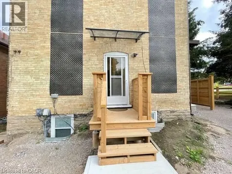 10 Shanley Street Kitchener ON N2H 5N8
