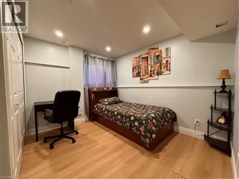 110 Marl Meadow Drive Kitchener ON N2R 1L4