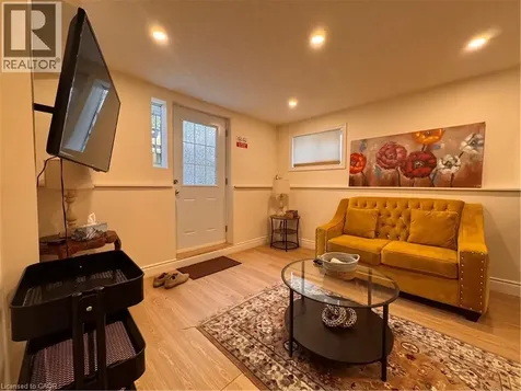 110 Marl Meadow Drive Kitchener ON N2R 1L4