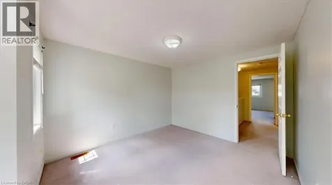980 Creekside Drive Waterloo ON N2V 2W5