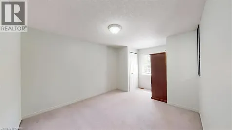 980 Creekside Drive Waterloo ON N2V 2W5