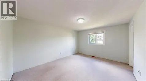 980 Creekside Drive Waterloo ON N2V 2W5