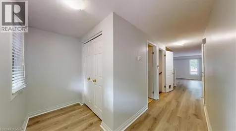 980 Creekside Drive Waterloo ON N2V 2W5