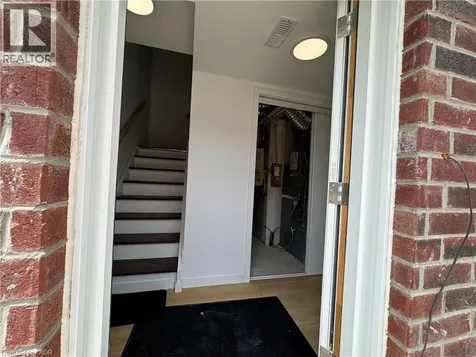 113 Highriver Trail Welland ON L3C 0H6
