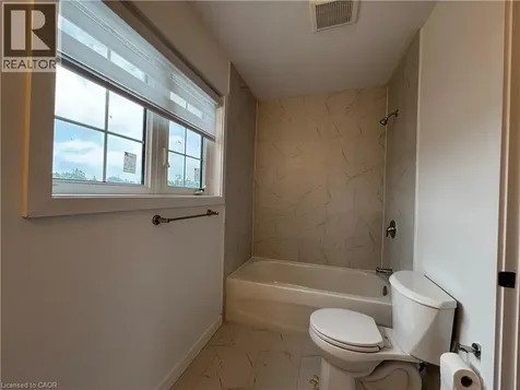 119 Highriver Trail Welland ON L3C 0H6