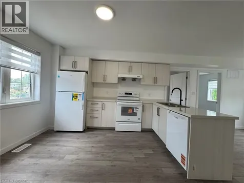 119 Highriver Trail Welland ON L3C 0H6